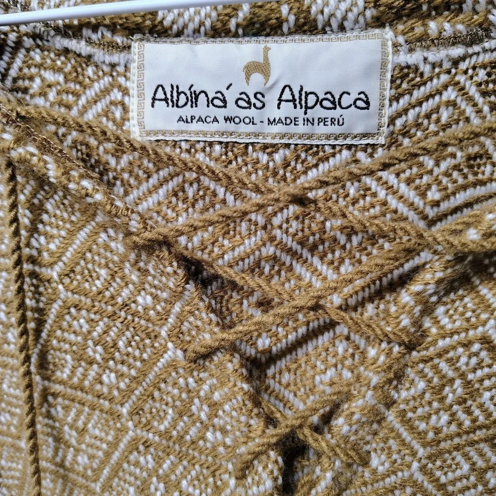 Alpaca wool Hooded Poncho Tassel Aztec pattern all seasons boho hippie XXL Peru - Picture 3 of 7